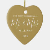 Goud Mr & Mrs Eerste Kerstmis Handtekening Script Keramisch Ornament (Rechts)