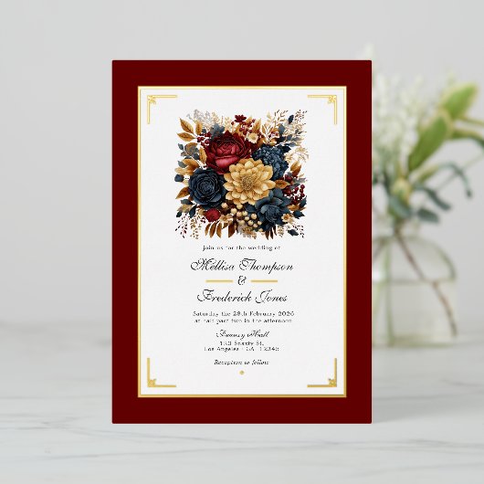 Goud, Navy Blue, en Bourgondische bloemenbruiloft Folie Uitnodiging (Staand Voorkant)