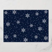 Goud & Navy Winter Sneeuw Koppels Trouw Bruidsfees Folie Uitnodiging (Achterkant)