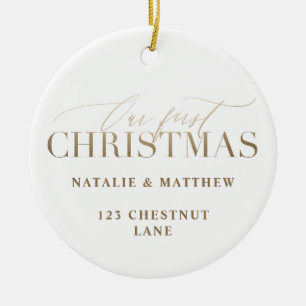 Goud ons nieuw huis van eerste Kerstmis of onlangs Keramisch Ornament