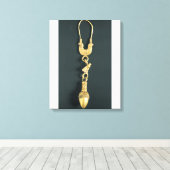 Goud oorring met valvormige hanger in de vorm canvas afdruk (Insitu (Houten vloer))