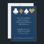 Goud op Navy Blue Las Vegas Wedding Reception Kaar Kaart<br><div class="desc">Deze extra insteekkaart voor de huwelijksuitnodiging is perfect voor een feest in Las Vegas, na een feest of ontvangst en biedt faux gold glitter en white card suit symbolen op een blauwe achtergrond met volledig gepersonaliseerde tekst. Fancy bruiloft of een eenvoudige ontwikkeling, je hebt alleen liefde en een getuige of...</div>