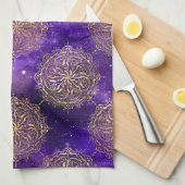 Goud & Paarse Galaxy Dharma Mandala Patroon Theedoek (Quarter Fold)