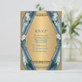 Goud, Peacock Feathers op Emerald Green Silk RSVP Kaartje (Staand voorkant)