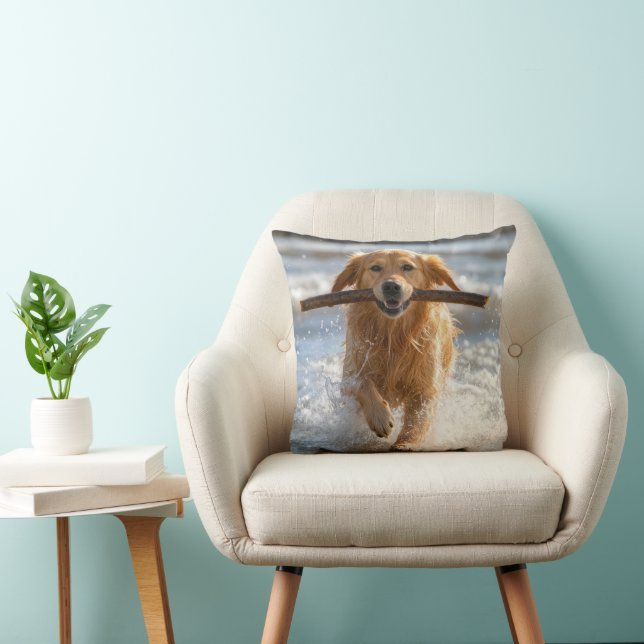 Goud Retriever Rent met een Strandstok Kussen (Stoel)