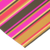 Goud, rood en magenta tafelkleed (Gekanteld)