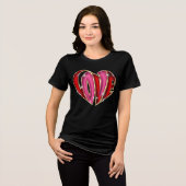 Goud Roze en Rode "Liefde" Hart Tri-Blend Shirt (Voorkant volledig)