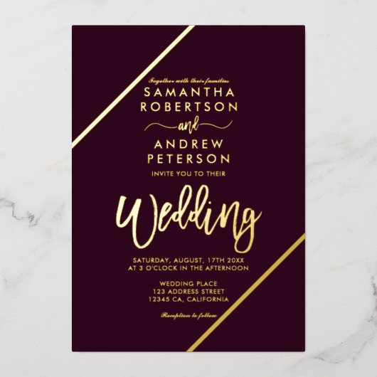 Goud script strepen pruimen rode bruiloft folie uitnodiging (Voorkant)