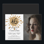 Goud spetterende Sweet 16 16e verjaardagsfeest fot Kaart<br><div class="desc">Een moderne zoete 16 verjaardagsfeest foto uitnodiging met een gouden glitter spetter en het nummer 16 in moderne typografie. Stuur deze glamoureuze gouden glitter en zwarte uitnodiging voor het 16e verjaardagsfeest naar uw familie en vrienden. Voeg eenvoudig uw foto en persoonlijke details toe aan deze uitnodiging voor het zestiende verjaardagsfeest....</div>
