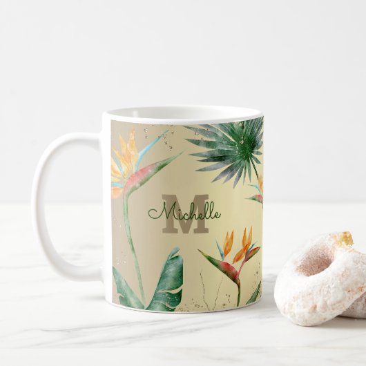 Goud Tropisch Palmblad Bloemen Monogram Script Koffiemok (Met donut)