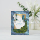 Goud, twee pacocks, veren op Emerald Green Silk Aankondigingskaart (Staand voorkant)