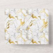 Goud wit marmeren bruiloft all in one uitnodiging (Achterkant)