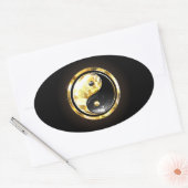 Goud Yin Yang op zwart Ovale Sticker (Envelop)