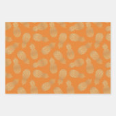 Goudananassen op Oranje papierbladen voor onmiddel Inpakpapier Vel (Voorkant 2)