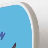 Goudarend grappige illustratie van cartoon pickleball paddle (Links Detail)