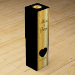 Goudbruine bruinkoolwijn wijn geschenkdoos<br><div class="desc">Golden geometrisch ontwerp,  zwart hart,  koppels en datum op zwarte gouden metalen doos</div>