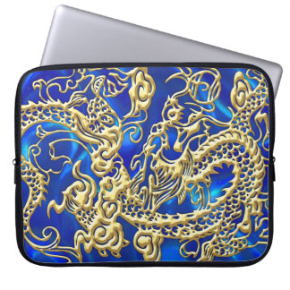Gouddraak in reliëf op BlueSatin Print Laptop Sleeve