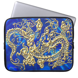Gouddraak in reliëf op BlueSatin Print Laptop Sleeve