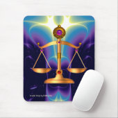 GOUDE SCHALEN VAN HET RECHT MET GEM STONES, rechts Muismat (Met muis)