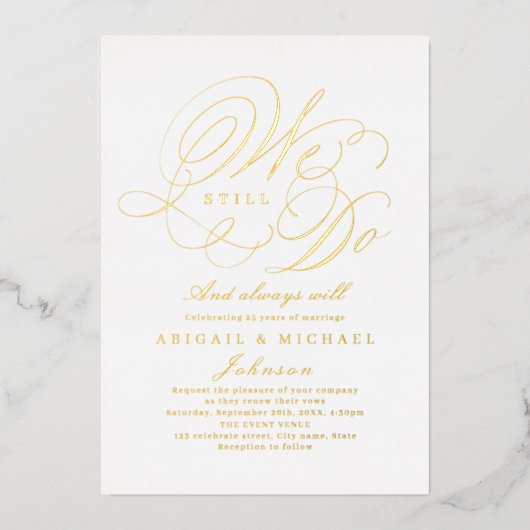 Goudelegante klassieke kalligrafie DIE WE NOG STEE Folie Uitnodiging (Voorkant)