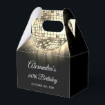 Gouden 60e verjaardagsfeestje 70's Disco Ball Bedankdoosjes<br><div class="desc">Verhoog uw 60ste verjaardagsviering met onze Gold 70's Disco Ball Favor Box, ontworpen om een pop van kleur en retro flair aan uw feest toe te voegen. Deze gunst box is de perfecte aanvulling op een disco-thema bash of elk evenement waar je een vleugje nostalgie uit de jaren '70 wilt...</div>