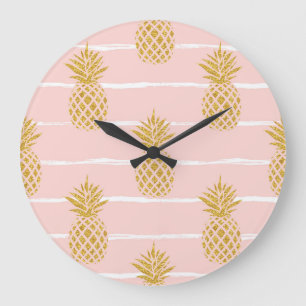 Gouden ananas, Gestreepte Zomerachtergrond. Grote Klok