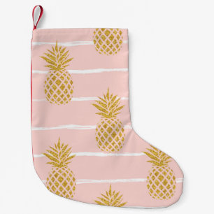 Gouden ananas, Gestreepte Zomerachtergrond. Kleine Kerstsok