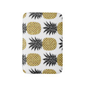 Gouden ananassen: Handgetekend wit naadloos. Badmat (Voorkant Verticaal)