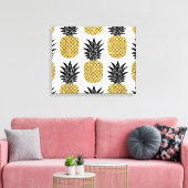 Gouden ananassen: Handgetekend wit naadloos. Canvas Afdruk (Insitu (Woonkamer))