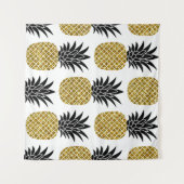 Gouden ananassen: Handgetekend wit naadloos. Wandkleed (Voorkant (horizontaal))