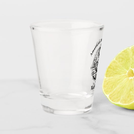 Gouden bizon in een schilderachtig landschap shot glas (Links)