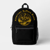 Gouden bizon zwervend onder een maanverlichte berg bedrukte rugzak (Voorkant)