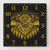 Gouden bizonkop met bergen en bomen vierkante klok (Voorkant)