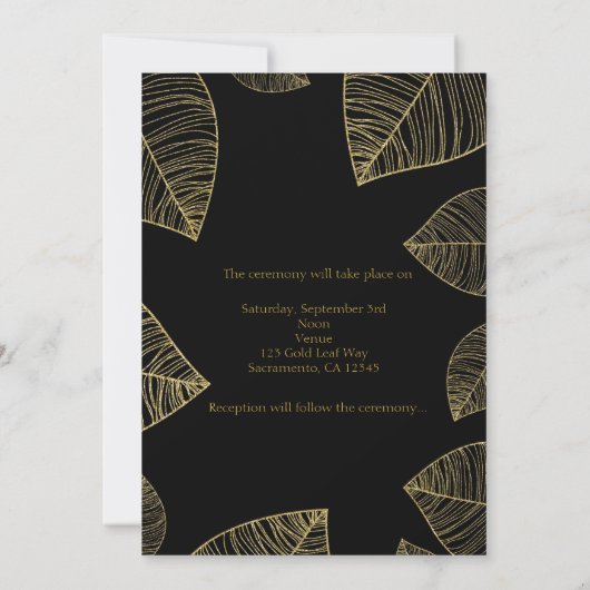 Gouden bladeren op zwarte elegante bruiloft uitnod kaart (Achterkant)