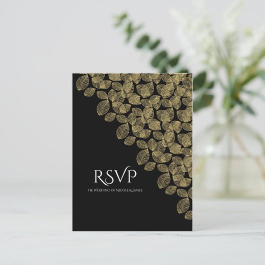 Gouden bladeren Zwart Herfst Elegantie Bruiloft RS Uitnodiging Briefkaart (Staand voorkant)