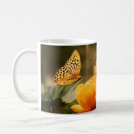 Gouden Bloem: Vlinder en Bloemenharmonie Koffiemok (Links)