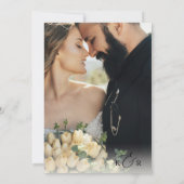  Gouden Bloemen Modern Script Foto Huwelijk Kaart (Achterkant)