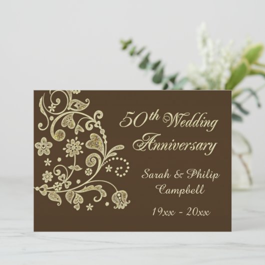 Gouden bloemslingers, harten 50 Huwelijksverjaarda Kaart (Staand voorkant)