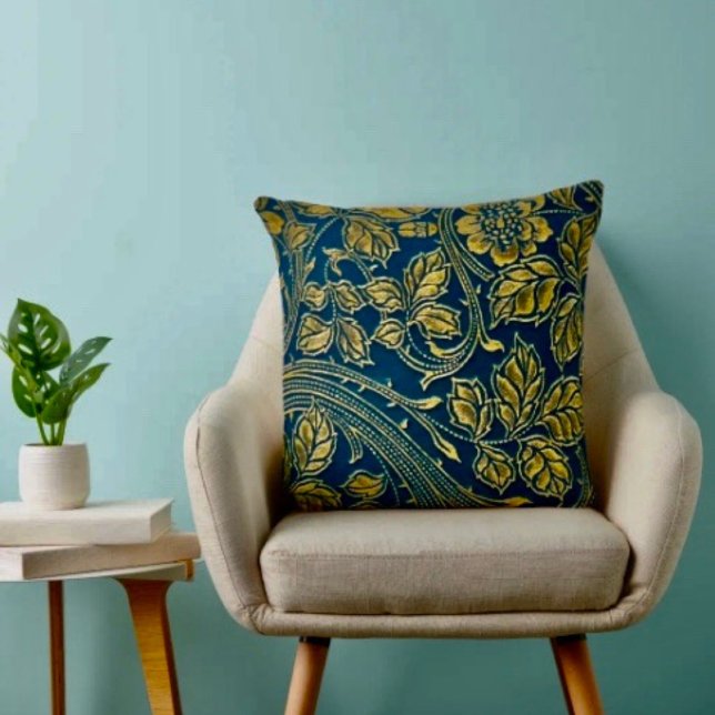 Gouden Bloesem Elegantie Kussen (Throw Pillow 100% polyester heavyweight stretch material. Hidden zipper Made in the USA.
)