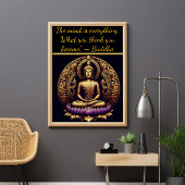 Gouden Boeddha mediteert in lotus. Poster