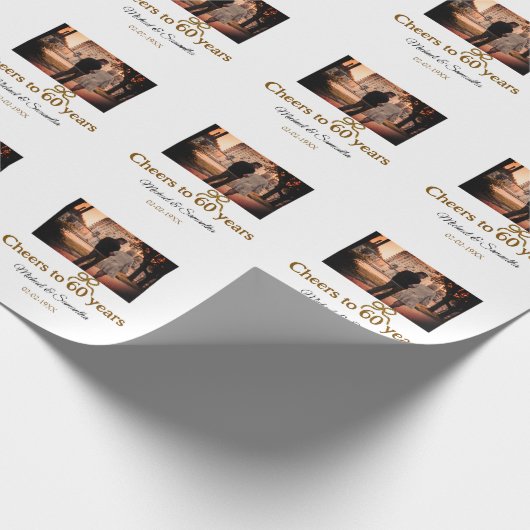 Gouden boog juichen voor 60-jarig huwelijk cadeaupapier (Hoek)