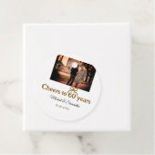 Gouden boog juicht 60 jaar jubileum huwelijk toe bedankjes labels (In situ)