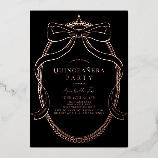 Gouden Boog Lint Tiara Lijst Zwart Quinceañera Folie Uitnodiging (Voorkant)