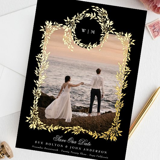 Gouden Botanische kuif Monogram Tuxedo foto ingeli Folie Uitnodiging