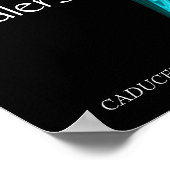 Gouden Caduceus en 7 Chakras in Blauwe Fractale Ro Poster (Hoek)