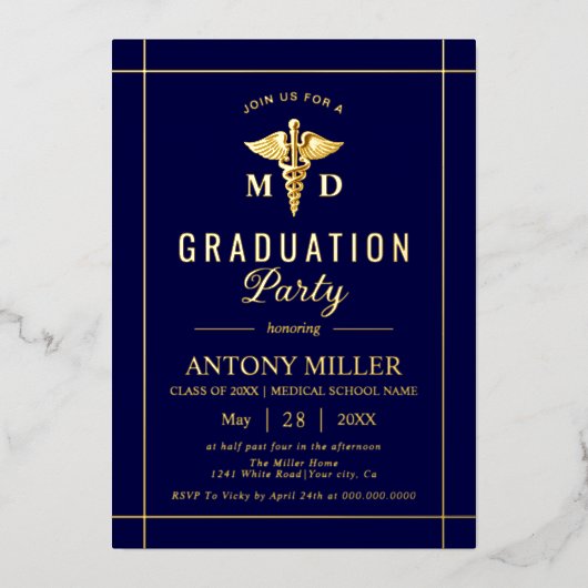 Gouden caduceus Klasse van 2025 marineblauw afstud Folie Uitnodiging (Voorkant)