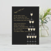 Gouden Champagne Fluit Piramide Oud en Nieuw Kaart (Staand voorkant)