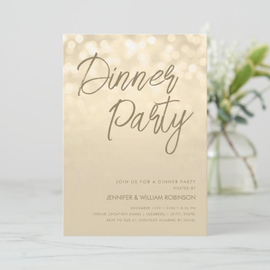 Gouden Champagne Lichten Script Dinner Party Kaart (Staand voorkant)