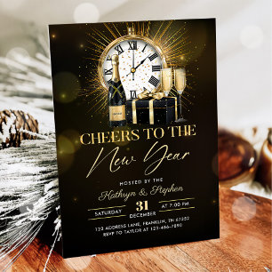 Gouden champagne proost op oudejaarsavondfeest kaart
