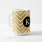 Gouden Chevron Monogram Koffiemok (Voorkant links)